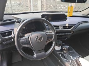 Lexus UX - 2019
