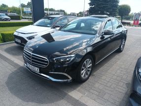 Mercedes-Benz E - 2023