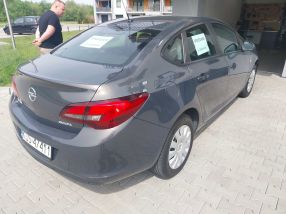 Opel Astra - 2016