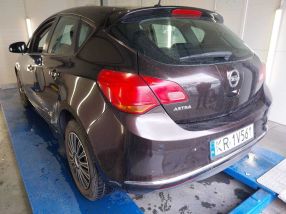 Opel Astra - 2014