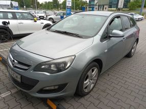 Opel Astra - 2012