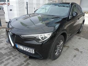 Alfa Romeo Stelvio - 2017
