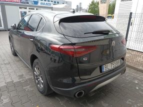 Alfa Romeo Stelvio - 2017