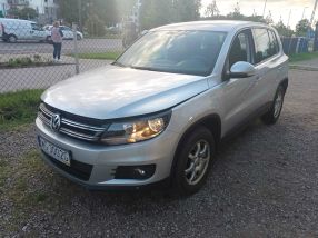 Volkswagen Tiguan - 2012