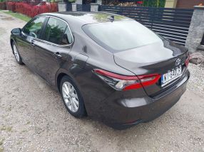 Toyota Camry - 2021