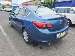 Opel Astra - 2016