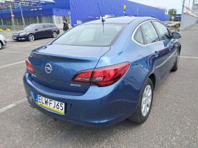 Opel Astra - 2016