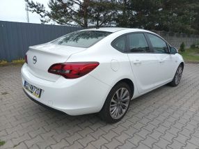 Opel Astra - 2017