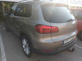 Volkswagen Tiguan - 2015