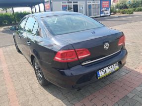 Volkswagen Passat - 2011