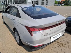 Hyundai Elantra - 2022