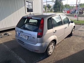 Ford Fiesta - 2004