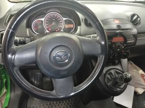 Mazda 2 - 2012