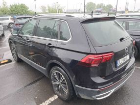 Volkswagen Tiguan - 2021