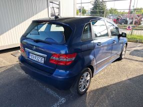 Mercedes-Benz B - 2010
