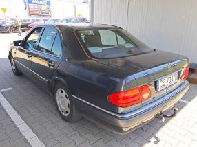 Mercedes-Benz E - 1996