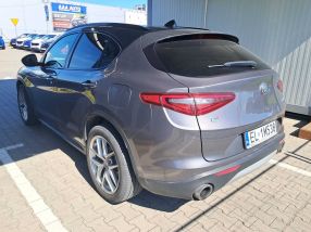 Alfa Romeo Stelvio - 2019