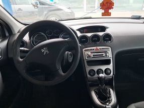 Peugeot 308 - 2010