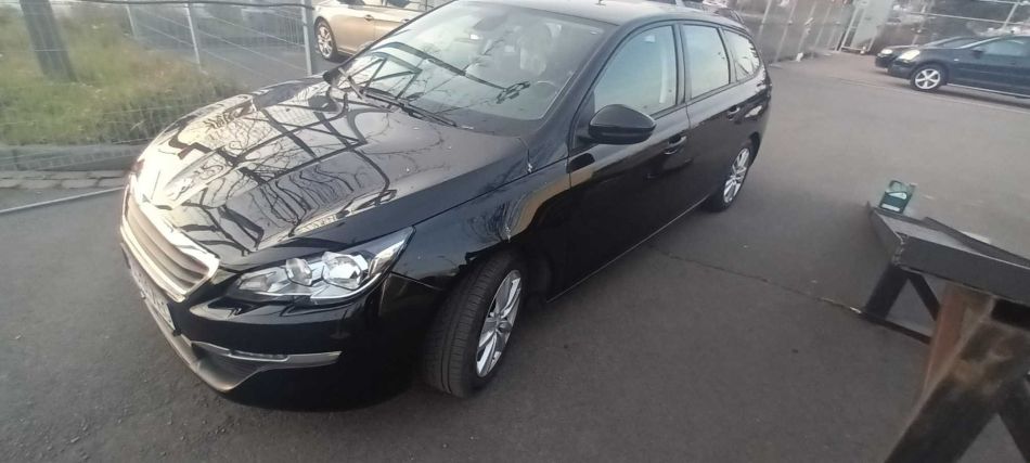 Peugeot 308 - 2015