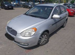Hyundai Accent - 2009