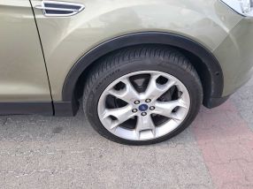 Ford Kuga - 2013
