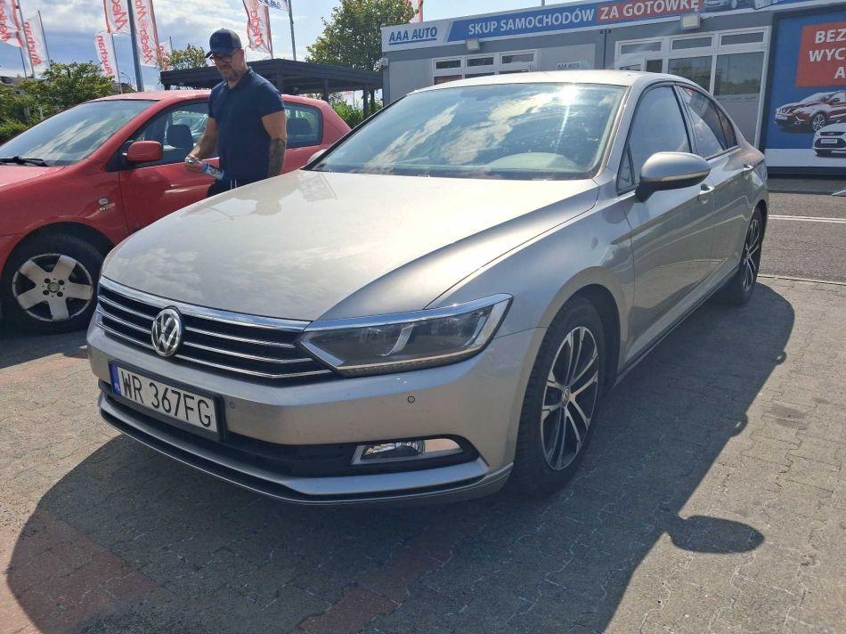 Volkswagen Passat - 2015