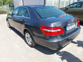 Mercedes-Benz E - 2009