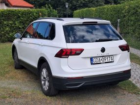 Volkswagen Tiguan - 2021