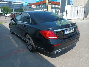 Mercedes-Benz E - 2017