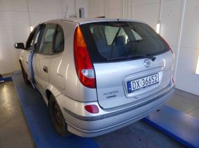 Nissan Almera Tino - 2003