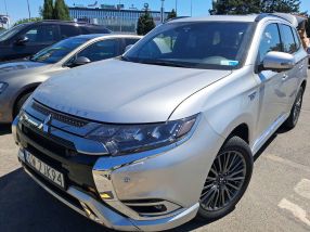 Mitsubishi Outlander - 2019