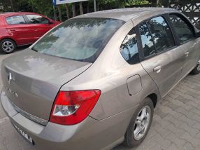 Renault Thalia - 2011