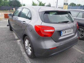 Mercedes-Benz A - 2015