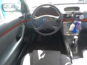 Toyota Avensis - 2004