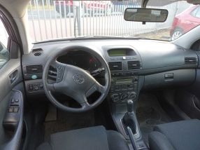 Toyota Avensis - 2003
