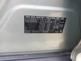 Toyota Avensis - 2003