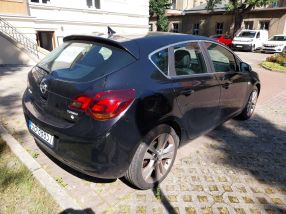 Opel Astra - 2010