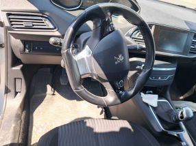 Peugeot 308 - 2016