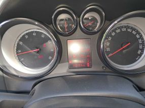 Opel Astra - 2015