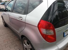 Mercedes-Benz A - 2010