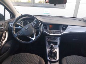 Opel Astra - 2021