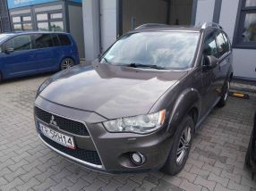 Mitsubishi Outlander - 2010