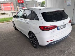 Mercedes-Benz B - 2021