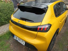 Peugeot 208 - 2021