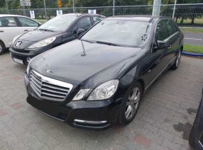 Mercedes-Benz E - 2010