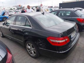 Mercedes-Benz E - 2010