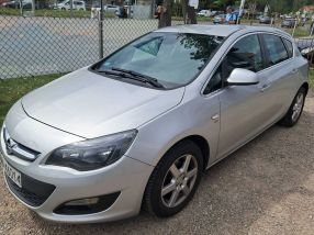 Opel Astra - 2014