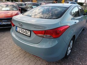 Hyundai Elantra - 2013