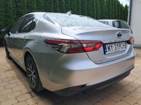 Toyota Camry - 2021
