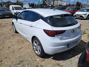 Opel Astra - 2021